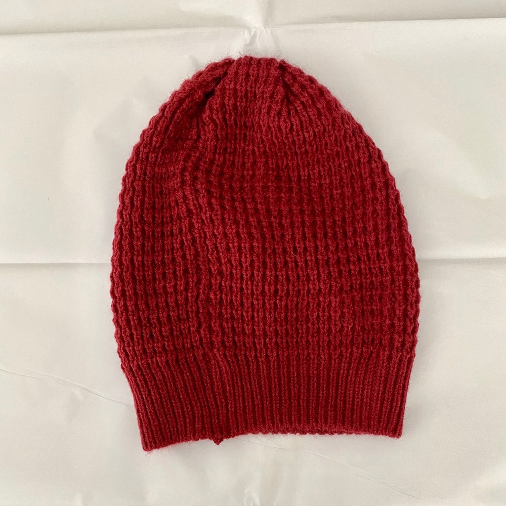 Maroon slouch beanie